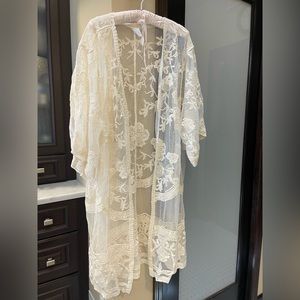 🆕 Sheer Lace Cover-up/ Ruana/Jacket/Bathrobe XXL-XXXL OFF-white color & NWT